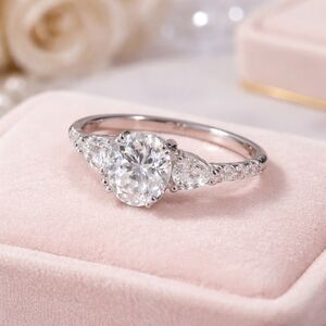 Elegant Oval Center/Side Teardrops Moissanite Engagement Ring NEW 2.00CT Size 5